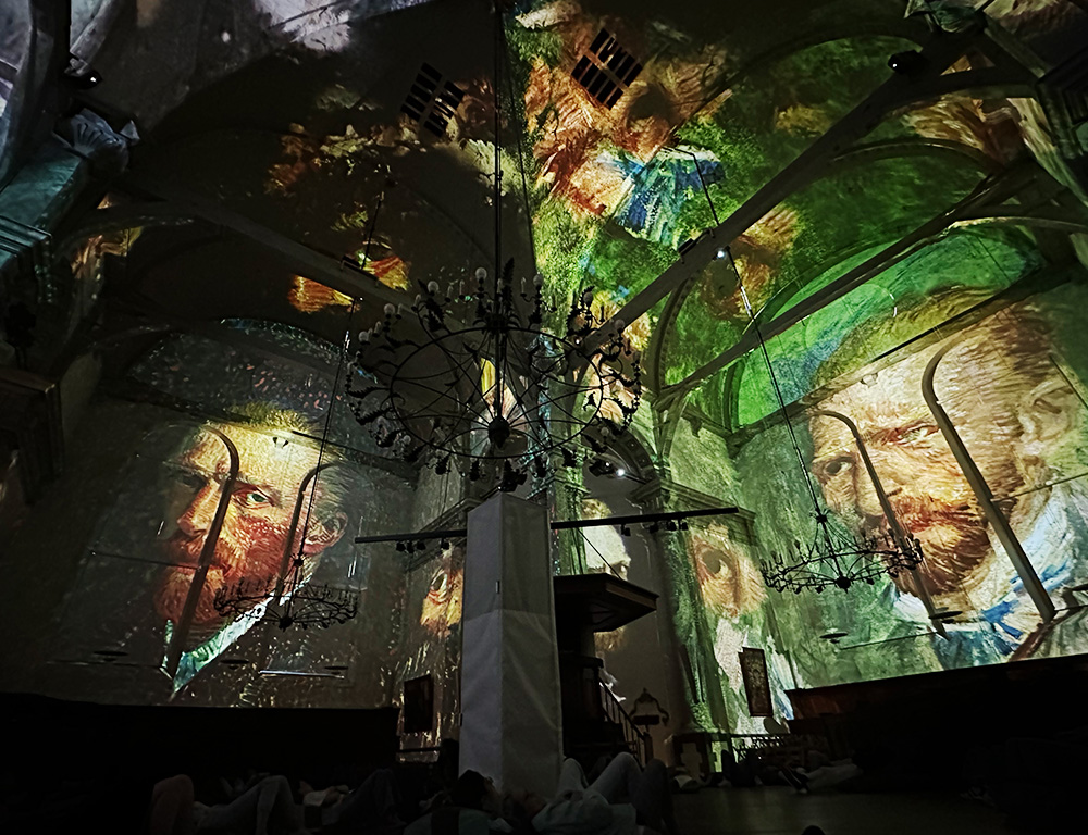 Digital Projection paints a 360° masterpiece with Vincent meets Rembrandt: The Untold Story
